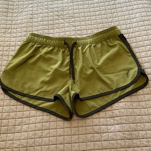 Flag Nor Fail athletic shorts. Size Medium. Green and Black color.